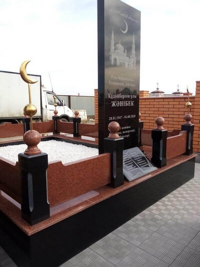 Мемориальные комплексы на могилу