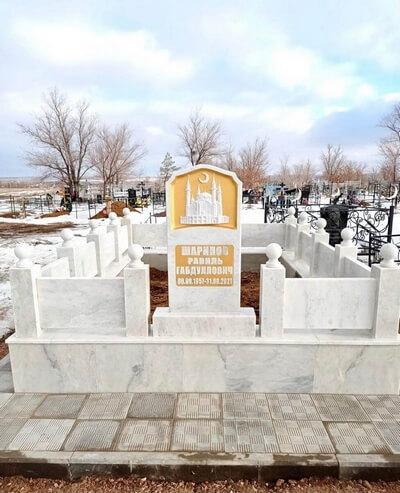 Мемориальные комплексы на могилу